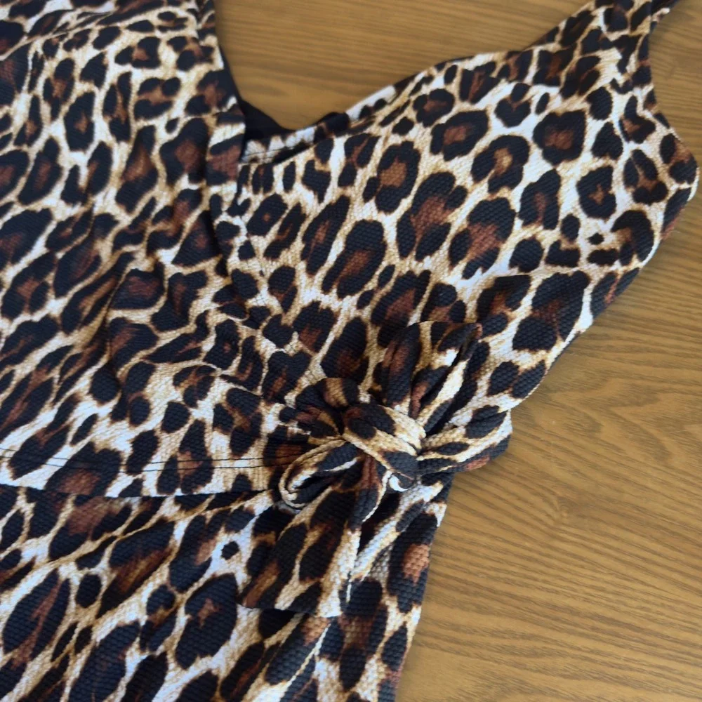 Tommy Bahama Leopard Print One Piece Swimsuit Size 16 NWT Tummy Control Wrap